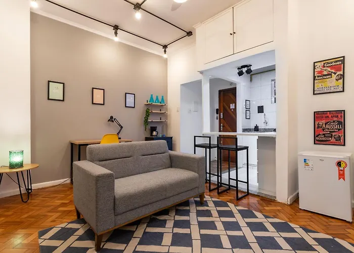 Pineapples NSC808 - Apartamento para até 2 pessoas em ótima localização de Copacabana