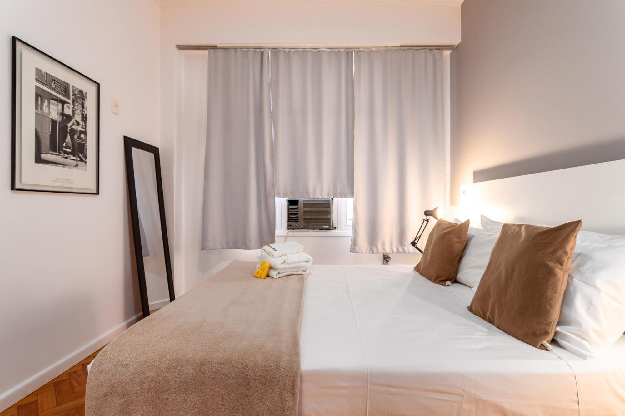 Pineapples Nsc808 - Até 2 Pessoas Em ótima Localização De Copacabana Apartamento *